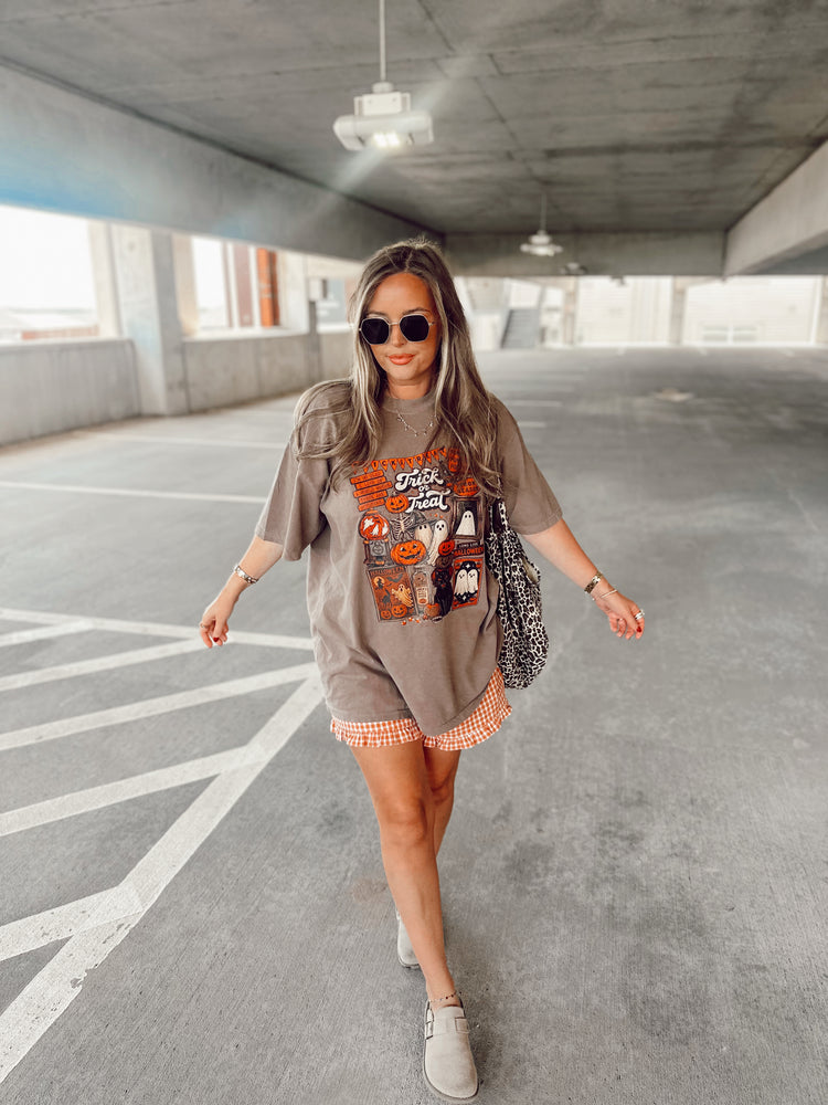 Trick or Treat Collage T-Shirt (Espresso)