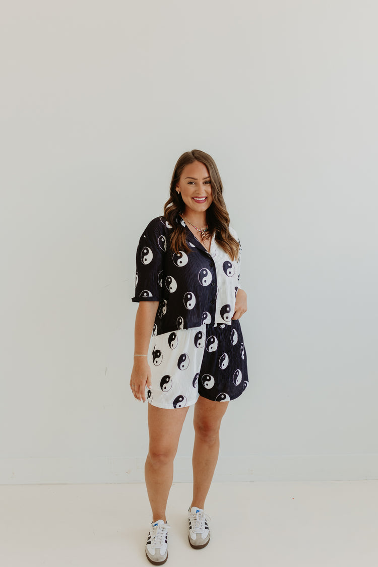 Ying & Yang B&W Flowy SHORTS
