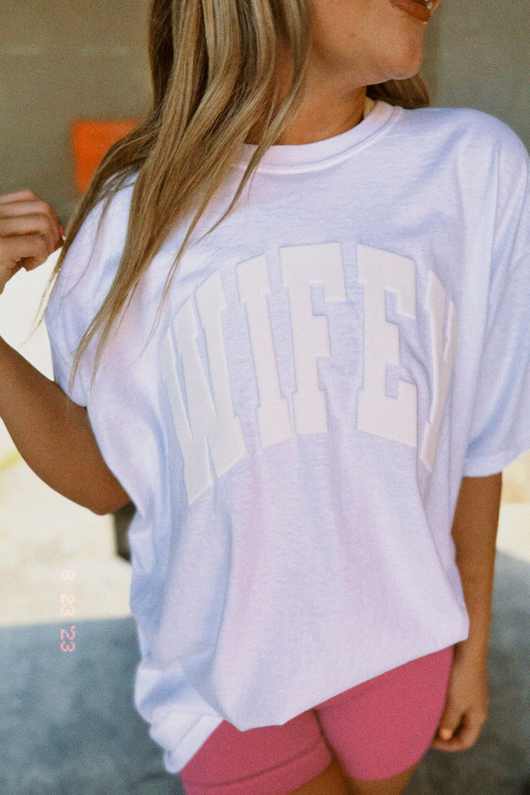 WIFEY TEE