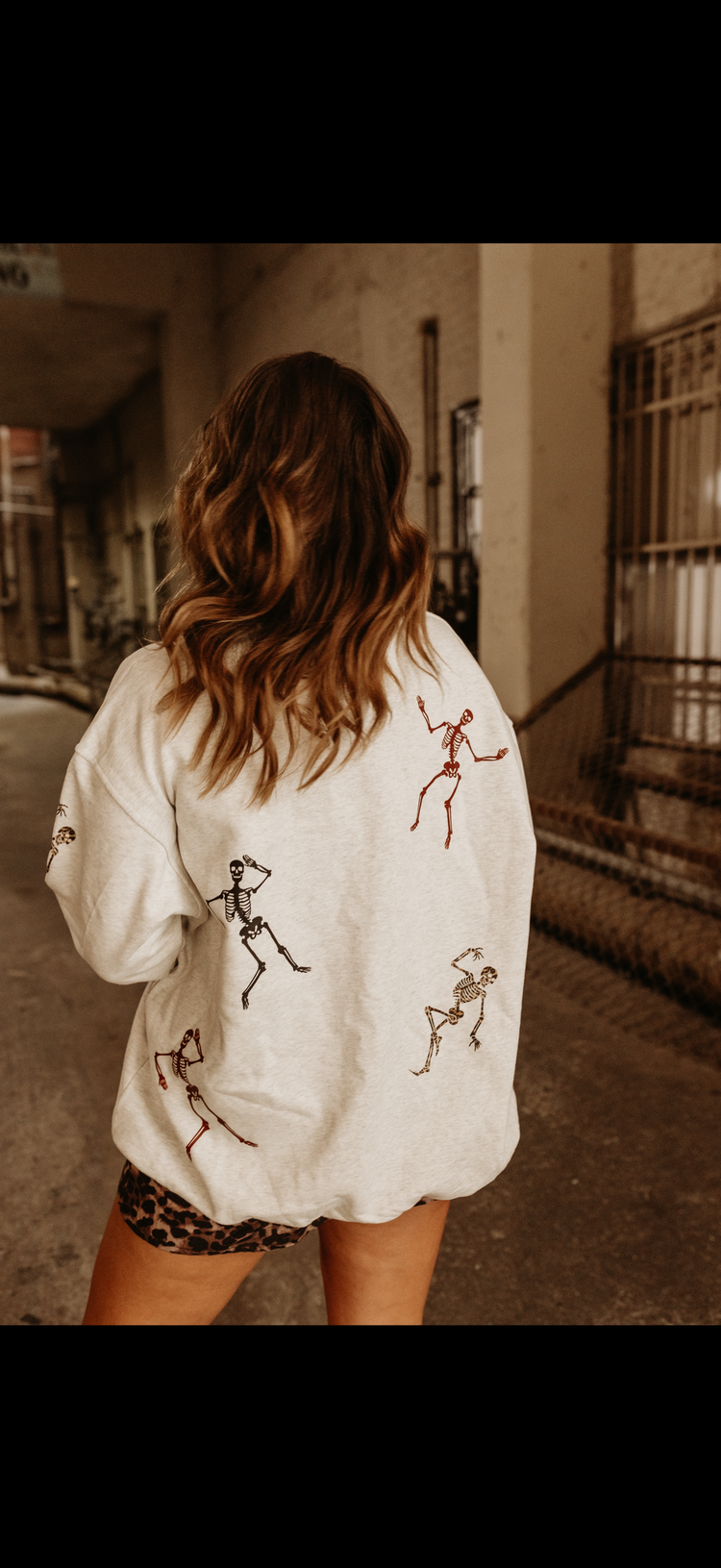 DANCING SKELLY STICKER CREW