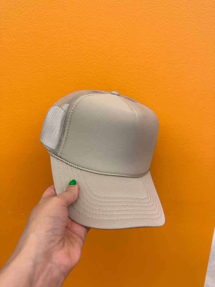 Build your own TRUCKER hat