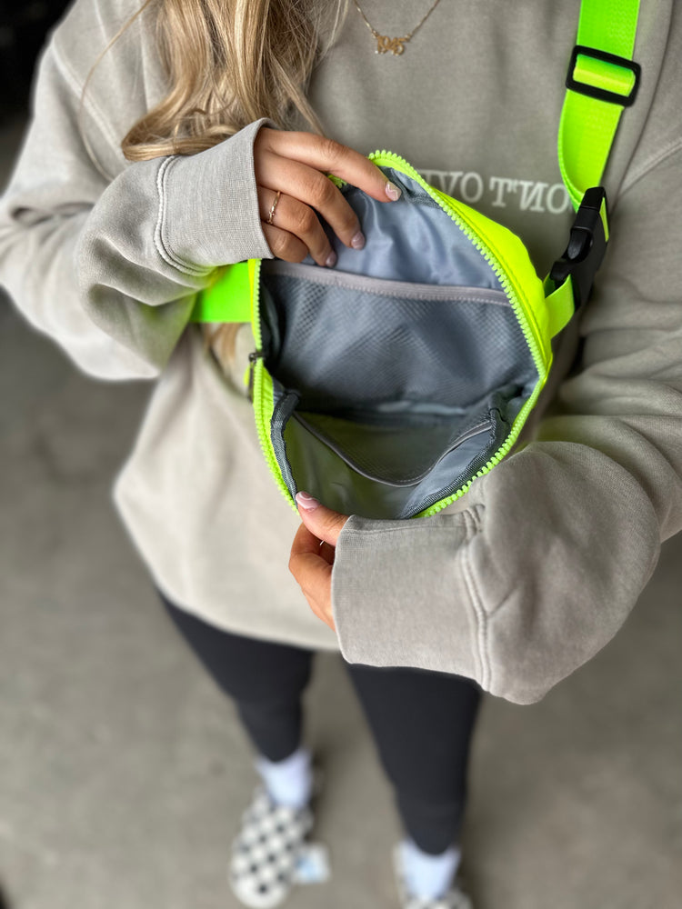 Essential Style Fanny (Neon Yellow)