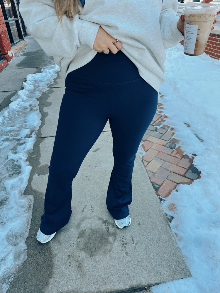 B&B TUMMY CONTROL FLARE LEGGINGS - (NAVY)