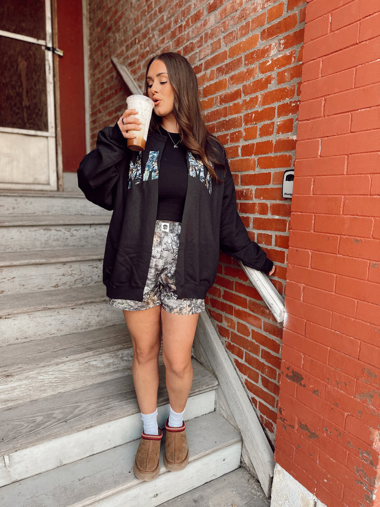 Grey MAMA Sweatshirt CUT