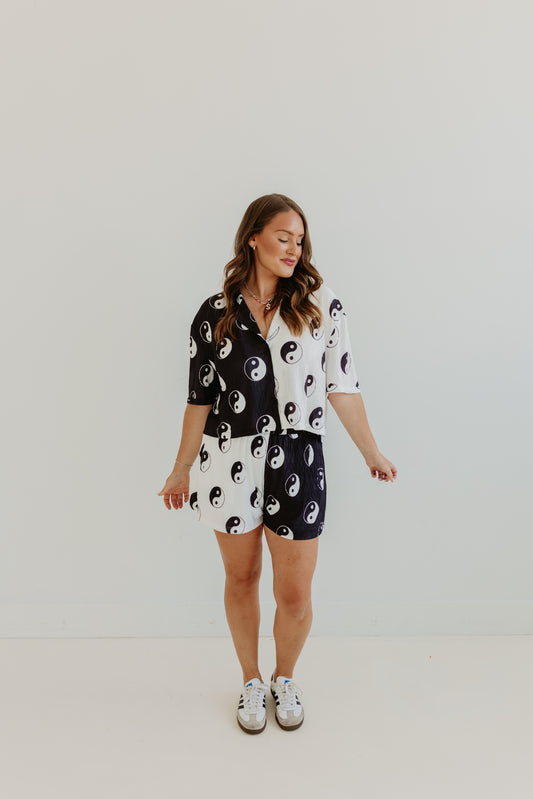 Ying & Yang B&W Flowy SHORTS