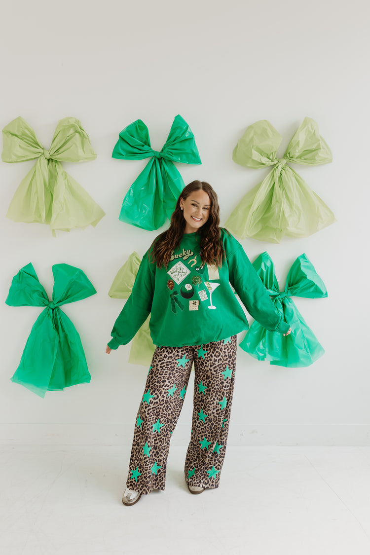 FEELIN LUCKY OVERSIZED SWEATSHIRT (GREEN)