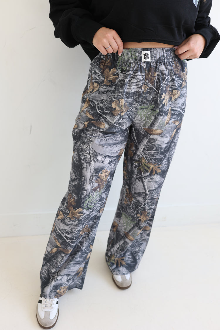 GREY CAMO BOXER PANTS
