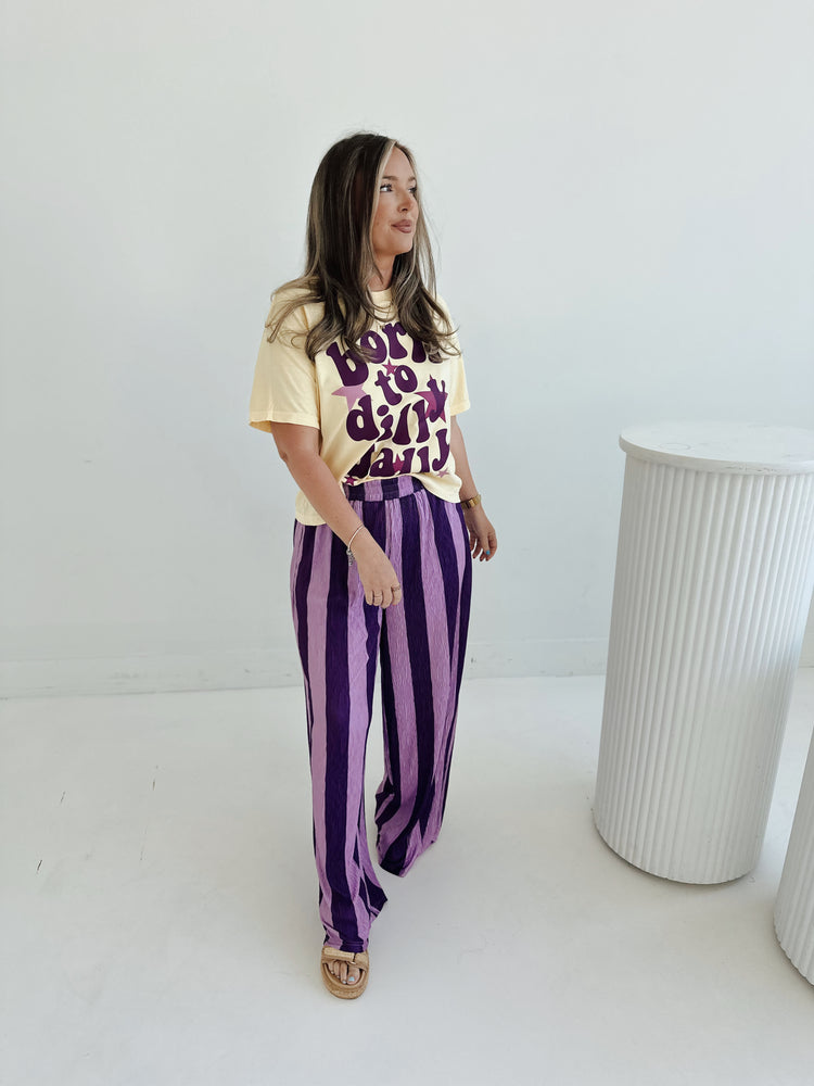 Dilly Dally Graphic T-shirt BUTTER (cropped or full length)